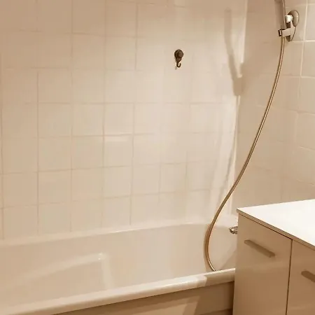 Dans Un Ancien Moulin Pres D'orange 30 M² Piscine Appartement