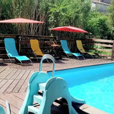 Dans Un Ancien Moulin Pres D'orange 30 M² Piscine